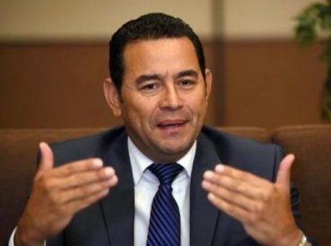 jimmy morales arrasa en elecciones de guatemala escrutado mas del 40 de las mesas 369x274 exact 1445961802 - Presidente evangélico promete acabar con la corrupción