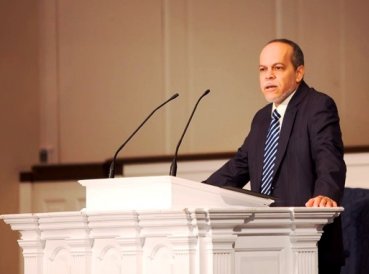 20130917 5456 lower cropped 369x274 exact 1446824917 - ¿Van al cielo los niños que mueren o son abortados?, pastor responde