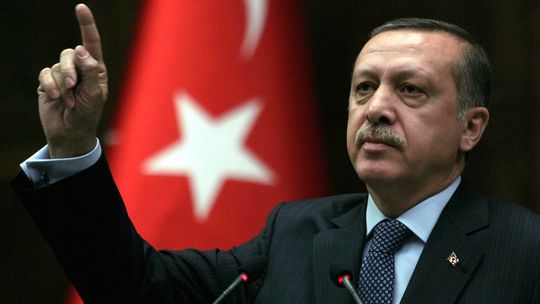 Erdogan prst - WALID SHOEBAT DICE QUE EDROGAN ES EL MEJOR CANDIDATO PARA SER EL ANTICRISTO