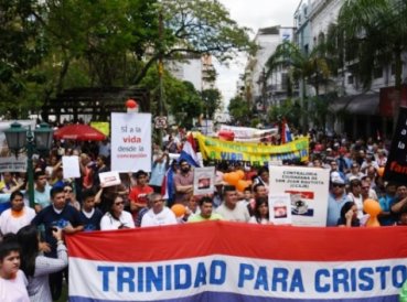 ded8c4c711e128d2c1806d91d48f23674cdaf139 369x274 exact 1447777866 - “No voten por políticos que apoyan matrimonio gay”, advierten evangélicos paraguayos