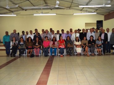 pastores evangelicos contra gays 369x274 exact 1452711380 - Evangélicos piden al Congreso no aprobar matrimonio gay en Baja California Sur