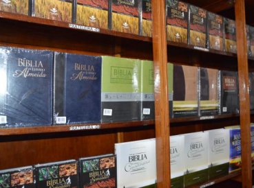 2551149 369x274 exact 1456160437 - Sociedad Bíblica de Brasil establece nuevo record en distribución de biblias