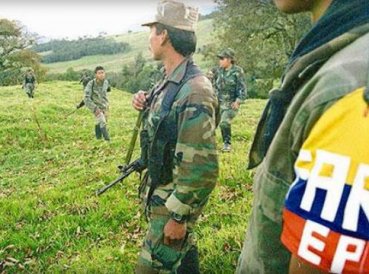 guerrilha colombiana 369x274 exact 1455039767 - Ex guerrillero de las FARC se convierte a Cristo y ahora es pastor
