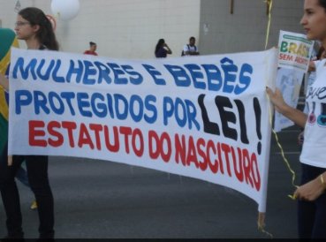 Marcha contra el aborto reC3BAne a millares en Brasilia 369x274 exact 1465401349 - Marcha contra el aborto reúne a millares en Brasilia