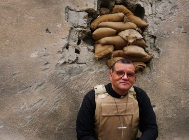 Pastor suspendido por usar dinero de iglesia para liberar esclavas sexuales 369x274 exact 1468518144 - Pastor suspendido por usar dinero de iglesia para liberar esclavas sexuales
