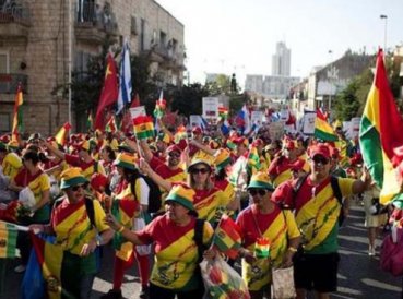 EvangC3A9licos en mC3A1s de cien paC3ADses marchan a favor de Israel 369x274 exact 1477338460 - Evangélicos en más de cien países marchan a favor de Israel