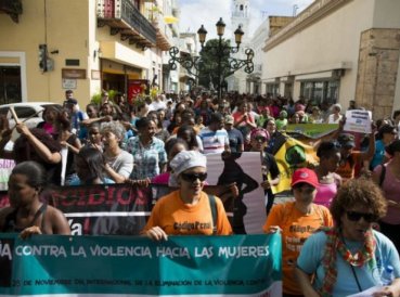 Marchan en Dominicana porque se criminalizC3B3 el aborto 369x274 exact 1482173430 - Marchan en Dominicana porque se criminalizó el aborto