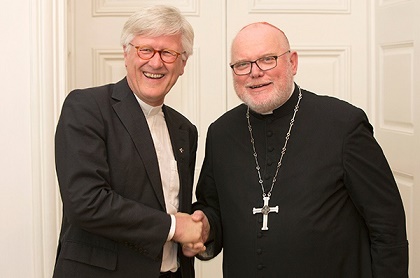 b69b58a5a8b242edc 58a4745fc0886 germanyunity420 - Un 20% de alemanes apoyaría unificación de protestantes y católicos