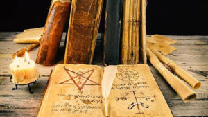 29c7blackmagicbooksas si 300x169 - Aumentan las Tinieblas: Satanistas sacrifican niña porque el Diablo “quería un alma”