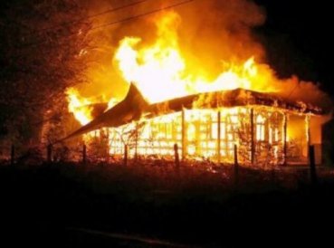 Con aumento de cristianos en Chile indC3ADgenas pasan a incendiar iglesias 369x274 exact 1514485671 - Con aumento de cristianos en Chile, indígenas pasan a incendiar iglesias