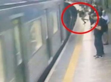 Hombre empuja a mujer a carriles de un tren afirmando que cumplC3ADa orden del diablo 369x274 exact 1515601092 - Hombre empuja a mujer a vías de un tren afirmando que cumplía orden del diablo