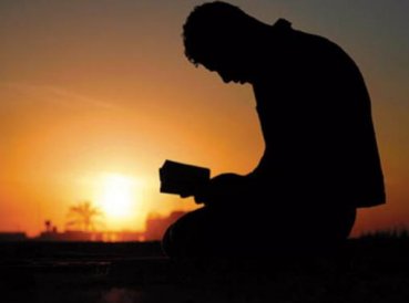 Musulman se rinde a Cristo tras ver manos de Jesus curando su cuerpo 369x274 exact 1529081712 - Musulmán se rinde a Cristo tras ver manos de Jesús curando su cuerpo