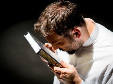 Jeque musulman suena con Jesus y se convierte tras pedir prueba del evangelio 369x274 exact 1531240378 - Jeque musulmán sueña con Jesús y se convierte tras pedir ‘prueba’ del evangelio