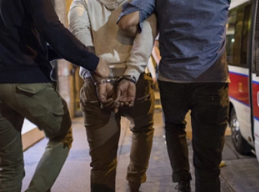 Policia encubierta ataca culto para encarcelar cristianos 369x274 exact 1534813503 - Policía encubierta ataca culto para encarcelar cristianos