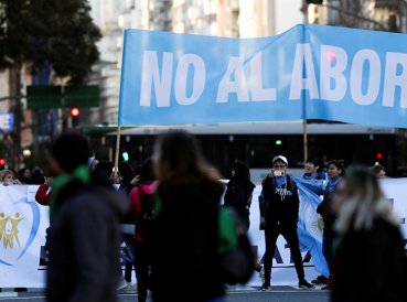 Senado de Argentina rechaza despenalizacion del aborto 369x274 exact 1533836365 - Senado de Argentina rechaza despenalización del aborto