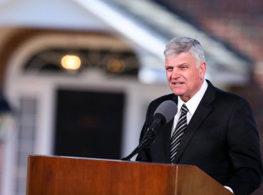 Franklin Graham Llamare pecado a lo que Dios llama pecado 369x274 exact 1536941220 - Franklin Graham: “Llamaré pecado a lo que Dios llama pecado”