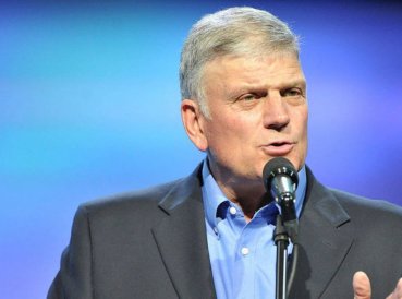 Musulmanes piden que le prohiban predicar a Franklin Graham 1024x576 369x274 exact 1536628927 - Musulmanes piden que le prohíban predicar a Franklin Graham