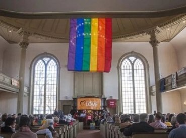 Iglesias pueden ser obligadas a contratar empleados gays  369x274 exact 1544402479 - Iglesias pueden ser obligadas a contratar empleados gays
