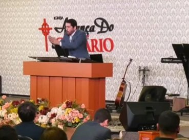 Pastor cristianos avidos en Netflix pero sin hambre de Dios 369x274 exact 1544151541 - Pastor: cristianos “ávidos en Netflix, pero sin “hambre de Dios”