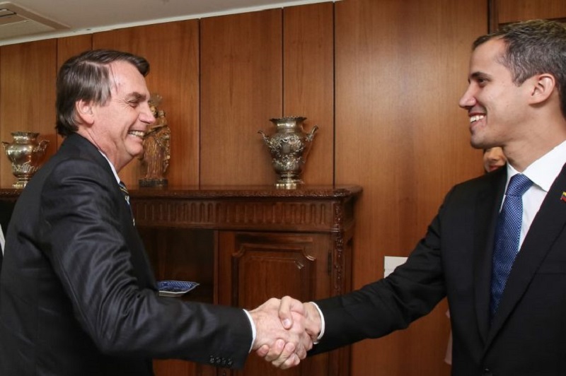Bolsonaro a Juan Guaido Dios es brasileno y tambien venezolano - Bolsonaro a Juan Guaidó: “Dios es brasileño y también venezolano”